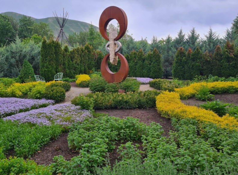 Sawtooth Botanical Garden, United States